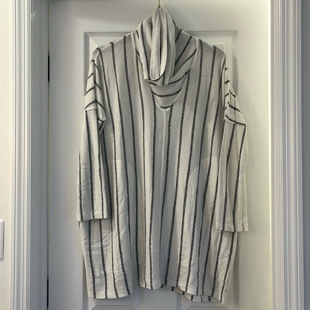 Free People Sweater - size XS